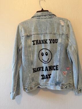 Women's Old Navy Lightwashed Jean Jacket Embroidered Handwritten Details Sz L